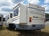 2005 Fleetwood Bounder Photo #3