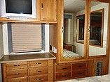 2005 Fleetwood Bounder Photo #15