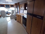 2005 Fleetwood Bounder Photo #12