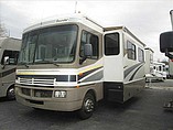 2005 Fleetwood Bounder Photo #2