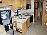 2007 Fleetwood Bounder Photo #11