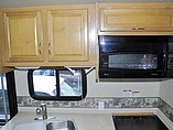2007 Fleetwood Bounder Photo #29