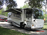 2006 Fleetwood Bounder Photo #2