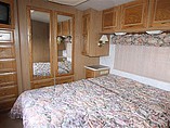 1996 Fleetwood Bounder Photo #10