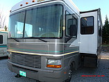 2000 Fleetwood Bounder Photo #2