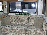 2000 Fleetwood Bounder Photo #11
