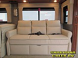 2015 Fleetwood Bounder Photo #12