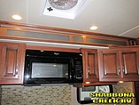 2015 Fleetwood Bounder Photo #17