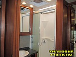 2015 Fleetwood Bounder Photo #22