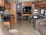 2015 Fleetwood Bounder Photo #16