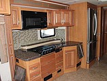 2015 Fleetwood Bounder Photo #19