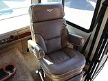 2015 Fleetwood Bounder Photo #28