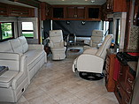 2015 Fleetwood Bounder Photo #9