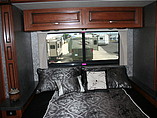 2015 Fleetwood Bounder Photo #22