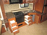 2015 Fleetwood Bounder Photo #17