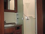 2015 Fleetwood Bounder Photo #20