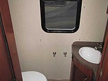 2015 Fleetwood Bounder Photo #22