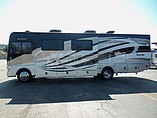 2015 Fleetwood Bounder Photo #5