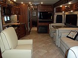 2015 Fleetwood Bounder Photo #10