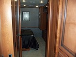 2015 Fleetwood Bounder Photo #25