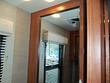 2015 Fleetwood Bounder Photo #33