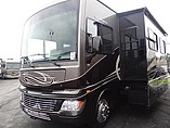 2015 Fleetwood Bounder Photo #13