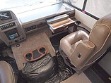 2015 Fleetwood Bounder Photo #24