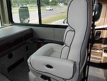 2015 Fleetwood Bounder Photo #9