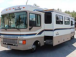 1998 Fleetwood Bounder Photo #3