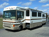 1998 Fleetwood Bounder Photo #2