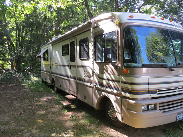 1996 Fleetwood Bounder Photo