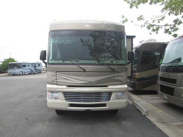 2015 Fleetwood Bounder Photo