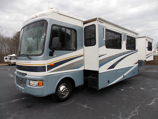 05 Fleetwood Bounder