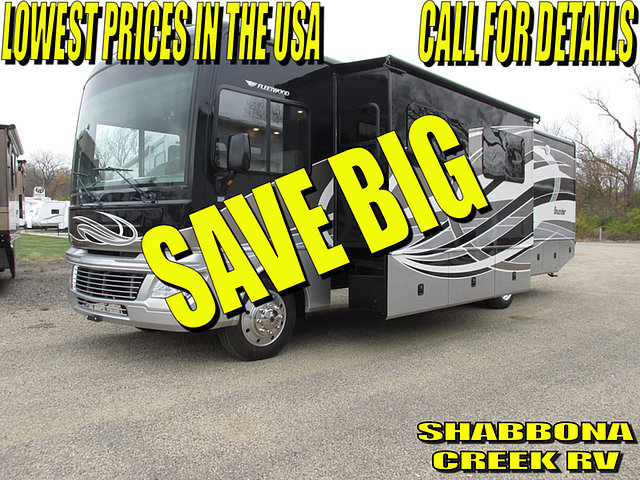 2015 Fleetwood Bounder Photo
