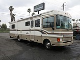 1999 Fleetwood Bounder Photo #5
