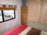 1999 Fleetwood Bounder Photo #17