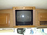 1999 Fleetwood Bounder Photo #27