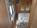 1999 Fleetwood Bounder Photo #25