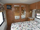1999 Fleetwood Bounder Photo #27