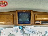 1999 Fleetwood Bounder Photo #13