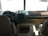 2006 Fleetwood Bounder Photo #2