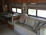 2006 Fleetwood Bounder Photo #3