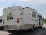 2005 Fleetwood Bounder Photo #3