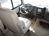 2005 Fleetwood Bounder Photo #7