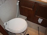 2005 Fleetwood Bounder Photo #14