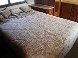 2005 Fleetwood Bounder Photo #17