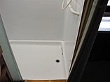 2005 Fleetwood Bounder Photo #21