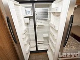 2005 Fleetwood Bounder Photo #17