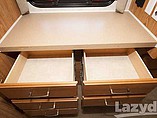 2005 Fleetwood Bounder Photo #45