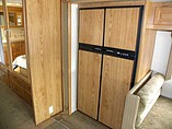 2005 Fleetwood Bounder Photo #31